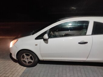 Opel Corsa D pojízdná na přihlášení - 15