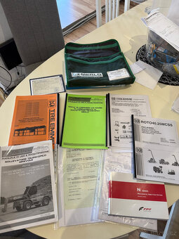 Otočný teleskopický manipulátor MERLO ROTO 40.25 MCSS - 15