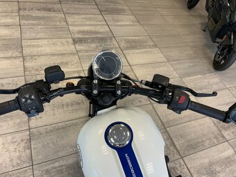 Jawa CL 350 Bobber 2025 - 15