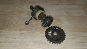 Díly z motoru 2T HC04E (HONDA MTX 80 1983) - 15