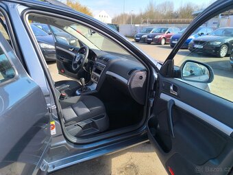 Škoda Octavia 1.6 MPi 75kW Ambiente,Klima,Temp,Tažné - 15