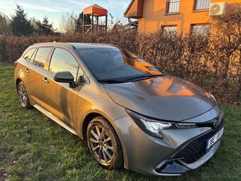 Toyota Corolla TS 1.8 hybrid e-CVT - 15