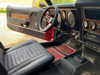 Ford Mustang Mach 1 z roku 1972 - 15