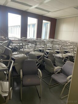 kancelářský nábytek - stoly, žídle, skříně - 15