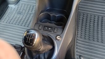 Skoda fabia 2 , 1,2 tsi STK 5/27 - 15