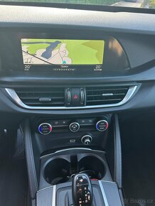 Alfa Romeo Stelvio Q4 2.2d 154Kw r.v.2018 220Tkm odpočet DPH - 15