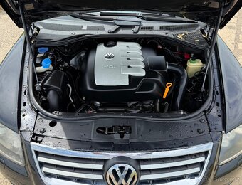 Volkswagen Touareg 2.5 TDI 4x4 - 15