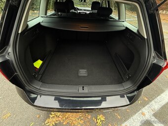 VW Passat B8 2.0 TDi 110Kw/MatrixFulled/Kamera/ACC/Highline - 15