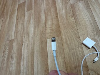 Apple kabely – iPhone + VGA MacBook Air TOP STAV - 15