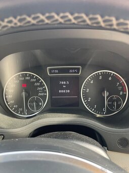Mersedes Benz B180 - 15