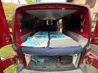 VW T5 2.0 TDI 103 kW, 7 míst, CZ původ, 2. majitel, 191 tis - 15