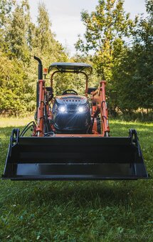 Traktor TIGER 504 bez kabiny včetně předního nakladače - 15