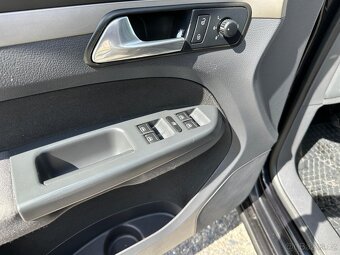 VOLKSWAGEN TOURAN 1,9 TDI 77kW - 15