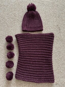 Nové dámské pletené sety - čepice, šála/kruhová šála - 15