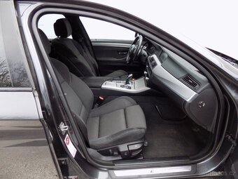 BMW Řada 5 530xDrive/M-Sport/Bi-xenon/ - 15