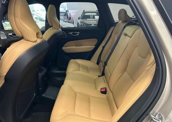 Volvo XC60 T8 AWD Ultimate+ DARK záruka 335 kw - 15