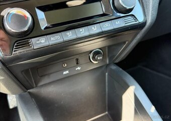 Škoda Fabia 1,2 TSI DIGIKLIMA, LED, ACC benzín manuál 66 kw - 15