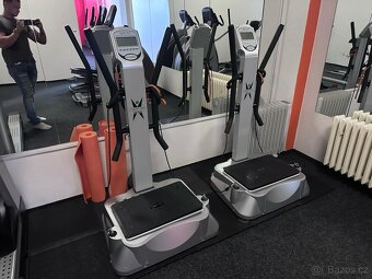 PRODEJ KOMPLETNÍHO FITNESS VYBAVENÍ - TOP STAV - 15