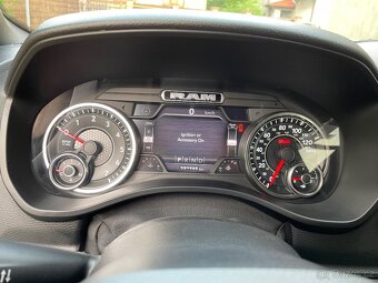 RAM 1500 Big Horn Built To Serve Edition 2021 - 15