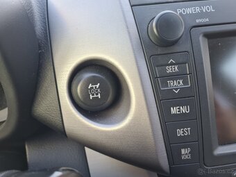 Toyota Rav4 2,0 VVT-i 112kW 4x4 NAVI - 15