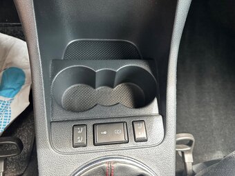 Skoda roomster 1.2 tsi 63kw edice Noire - 15