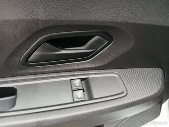 Dacia Sandero 1.0Tce jen 30.000 Km - 15