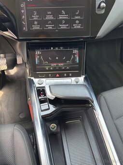 Audi E-Tron 55 - 15