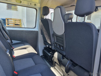 Prodám zánovní Renault Master 7míst - 15