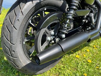 Harley-Davidson XL 883N Sportster Iron - 15
