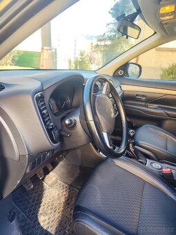Mitsubishi outlender 3 - 15