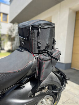 Ducati Diavel Carbon Red - 15