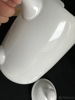 Porcelánový džbán/konvice Thun 3,3l - 15