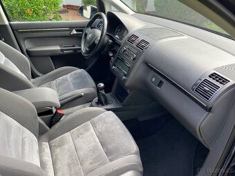 VW Touran 1,4 TSI 103 KW 7 míst nové rozvody - 15