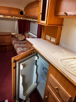 Karavan Avondale r.v 2002 - 15