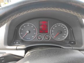 Volkswagen Golf V, UNITED, VELICE PĚKNÝ - 15