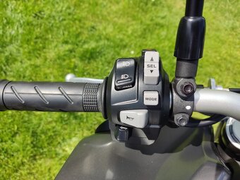 Honda CB 1000 R ABS Neo Sports (2019) stav nové, 9000km - 15