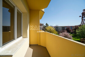 Prodej bytu  3+1 (63 m2) s prostorným balkónem, os. vlastnic - 15