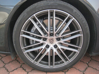 PORSCHE PANAMERA 4E-HYBRID 1. MAJITEL, SERVISKA - 15