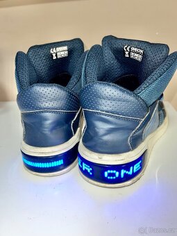 Boty s led osvětlením na aplikaci Geox Respira vel. 40 - 15