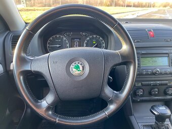 ŠKODA OCTAVIA 1.9 TDI DSG 2007 KRÁSKA - 15