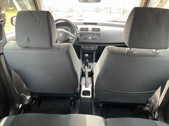 Suzuki Swift 1.3 - 15