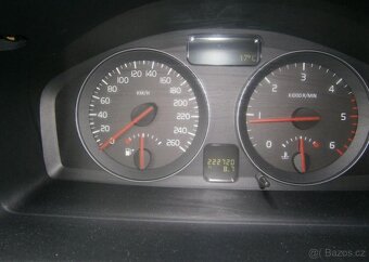 Volvo V50 2.0D serviska,2x alu kola nafta manuál 100 kw - 15