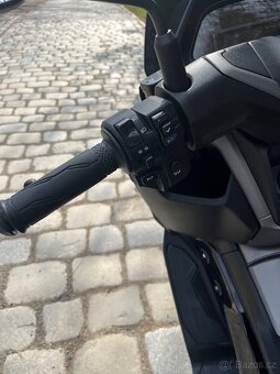 Yamaha NMAX 125 Tech MAX - 15