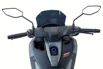 YUKI 125i YMAX Novinka - 15