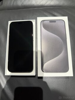 Prodám Apple IPhone 15 pro max s pamětí 256 GB černý titan - 15