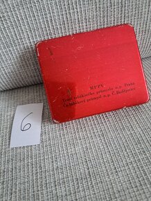 starožitné krabice od cigaret + 1 od pastilek - 15