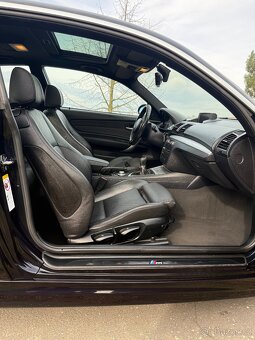 BMW e81 130i Mpaket Limited Edition Sport manuál - 15