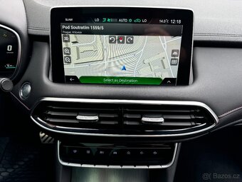 MG EHS PHEV Luxury 1.5 190kW AUT. 79tkm Panorama Virtual - 15