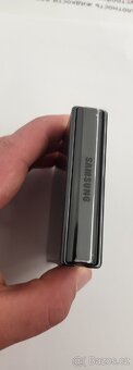 Samsung Z Flip 4 5G 8/128GB Grey - 15