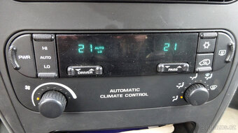 Chrysler Grand Voyager Stow´N´Go 2.8 CRD - 110kW - 15